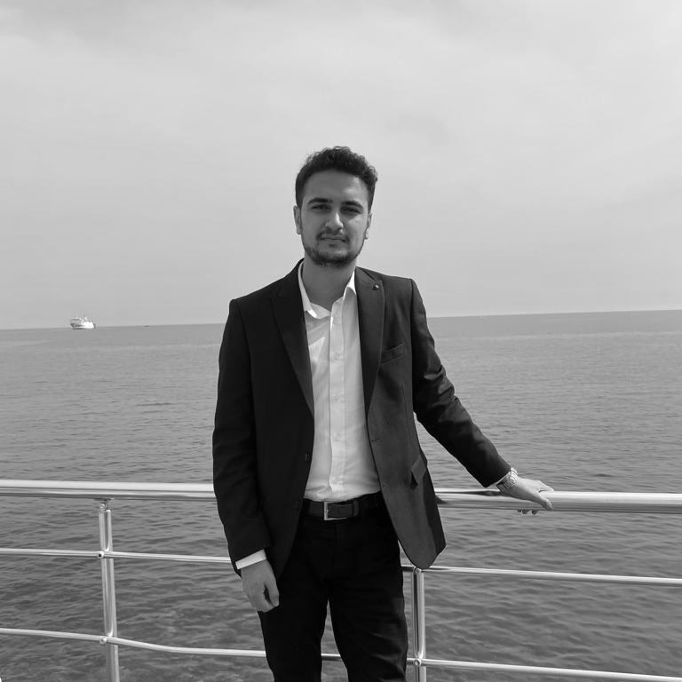 ARİF TAPIŞ